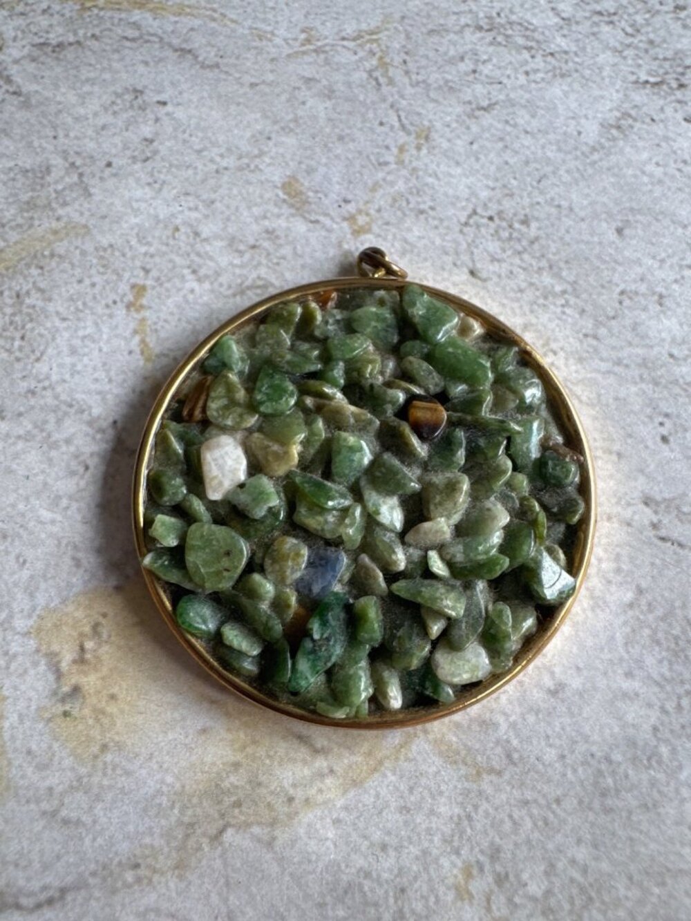 Vintage Green Pebble Stone Necklace Pendant Gold Tone Backing